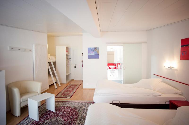 Comfort Quadruple Room image 3