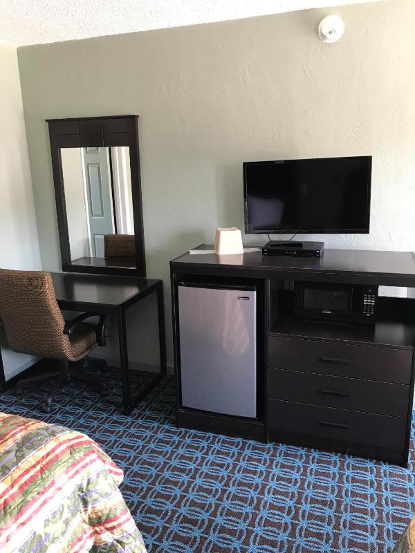 Double Room with Two Double Beds - Non-Smoking image 3