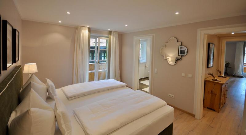 Suite with Mountain View image 4