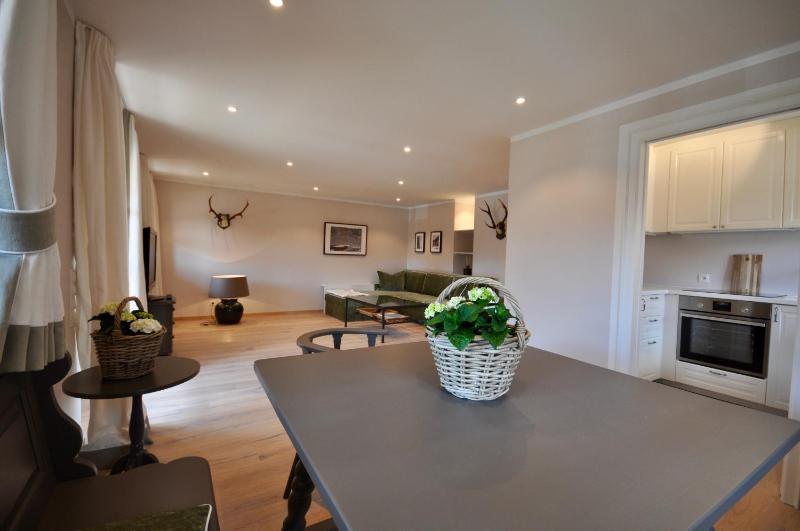 Suite with Mountain View image 3