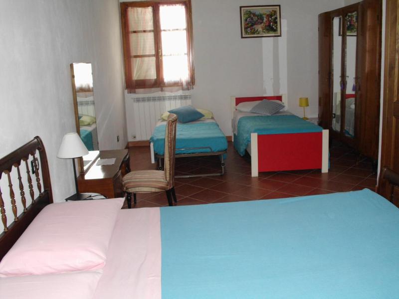 One-Bedroom Apartment image 4