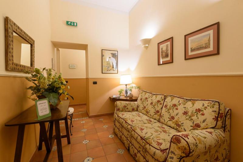 Hotel Mergellina - image 13