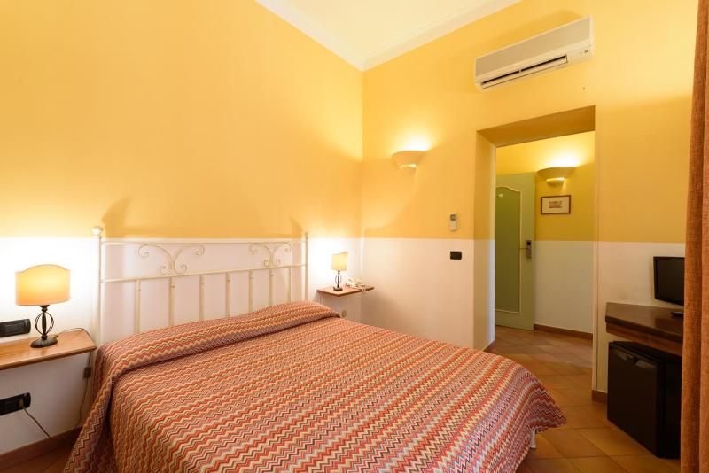 Hotel Mergellina - image 15