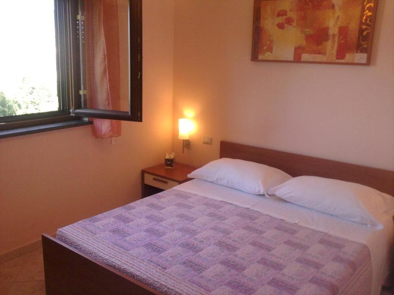 Double Room image 4