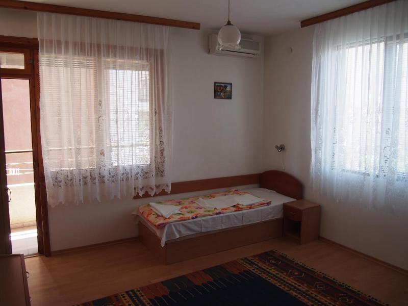 Keni Guest House - image 2