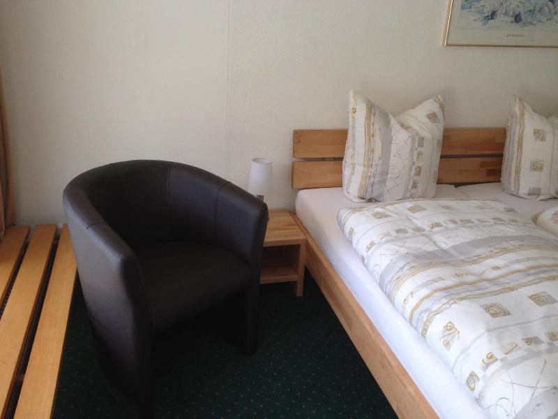 Double Room image 2