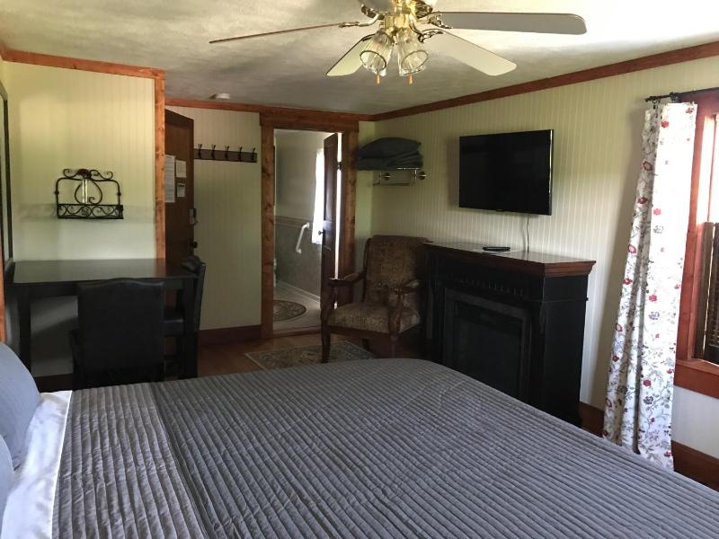 King Room image 2