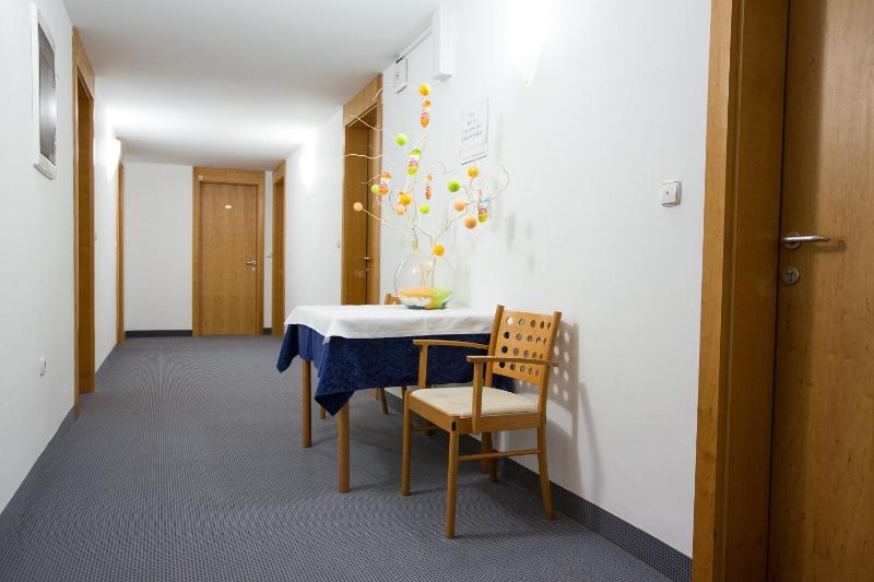 Double or Twin Room image 4