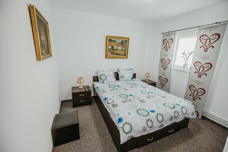 Double Room image 3