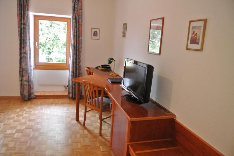 Double or Twin Room image 3