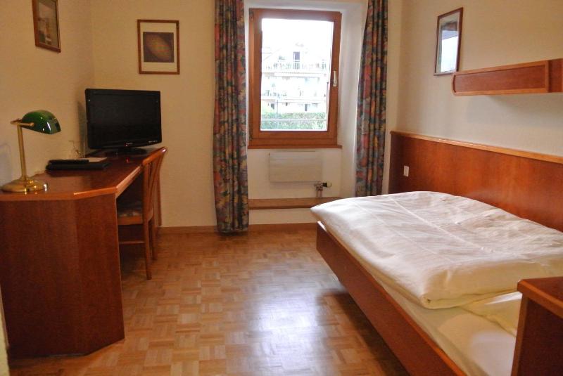 Single Room image 2