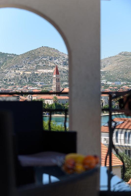 Two-Bedroom Apartment with Sea View image 4