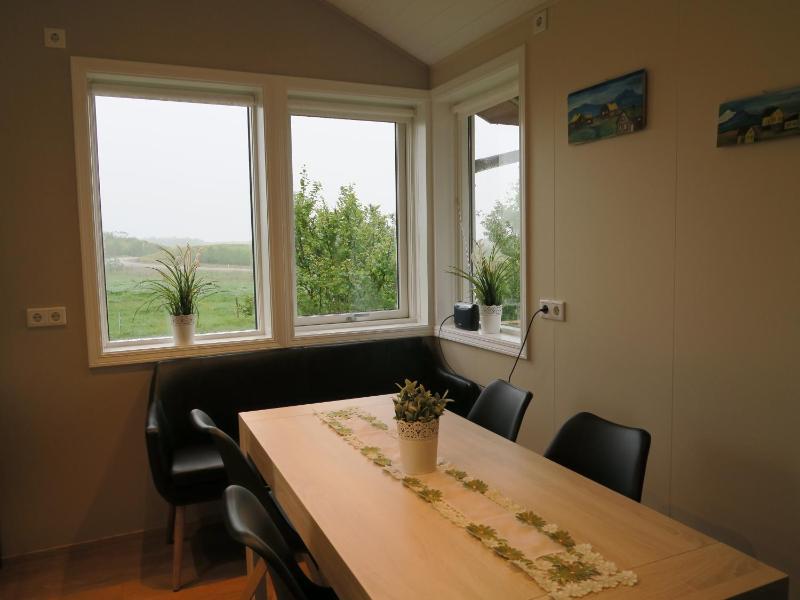 Triple Room with Bath image 2