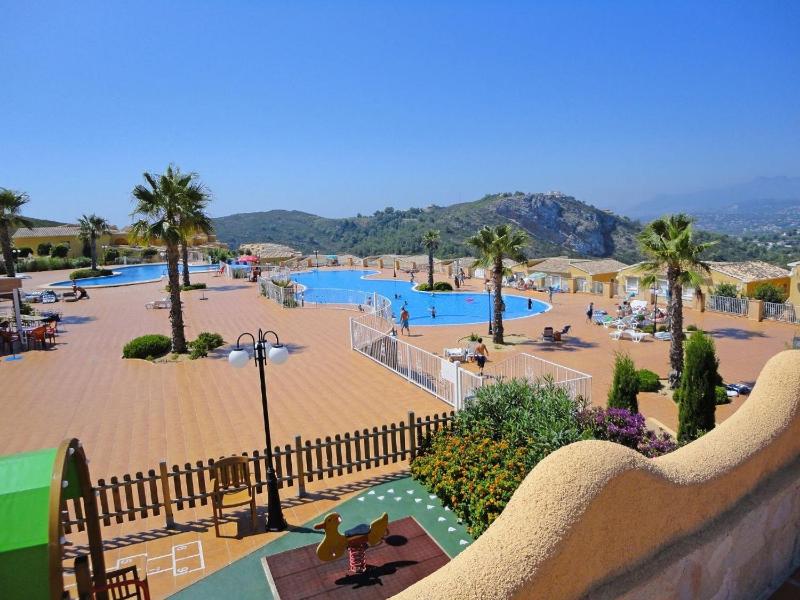 Villa with Sea View image 2