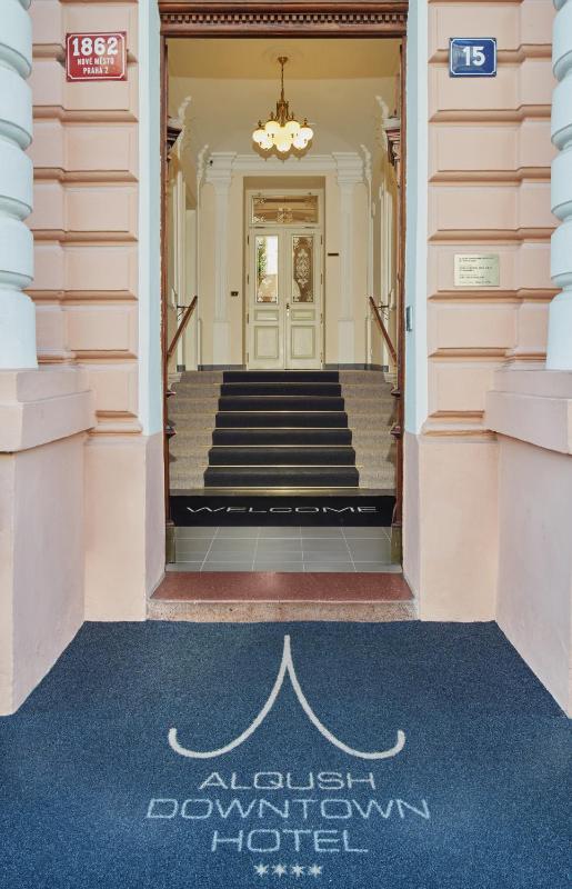 Alqush Downtown Hotel - image 11