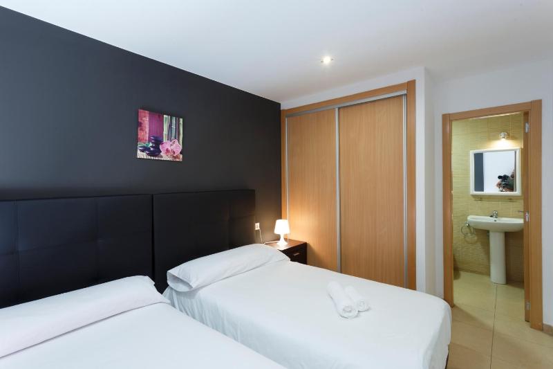 Apartamentos Santa Barbara - image 32
