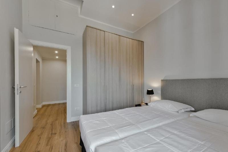 Apartments Florence - Santa Croce Deluxe - image 8