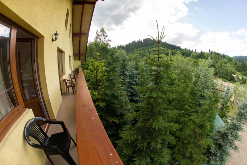 Double Room with Mountain View image 4