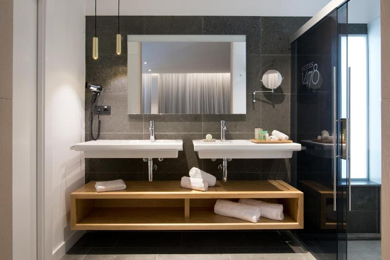 Suites 1478 - image 34