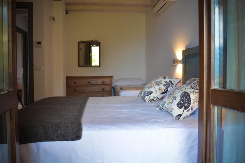 One-Bedroom Apartment - Ground Floor image 4