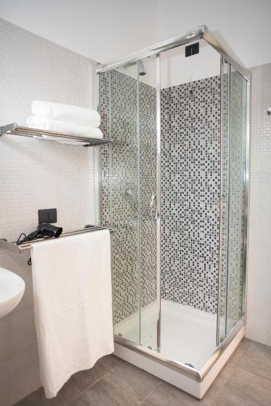 Studio Apartment image 4