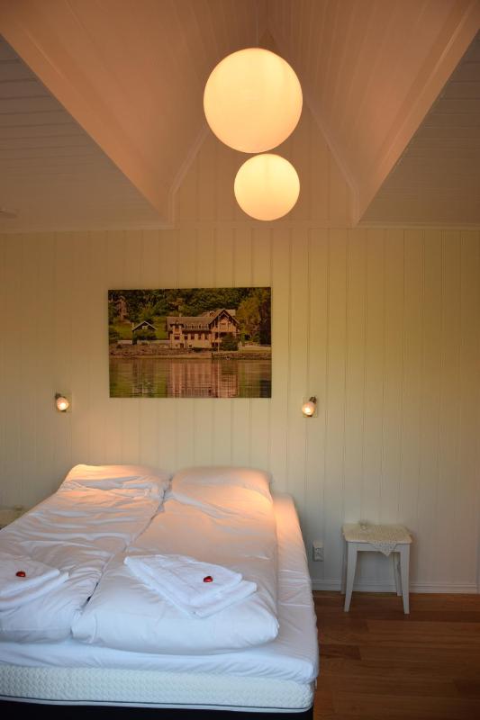 Deluxe Double Room with Balcony and Sea View image 4