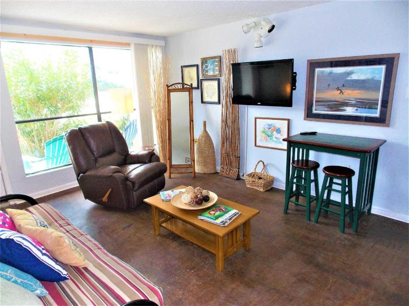 One-Bedroom Apartment image 3