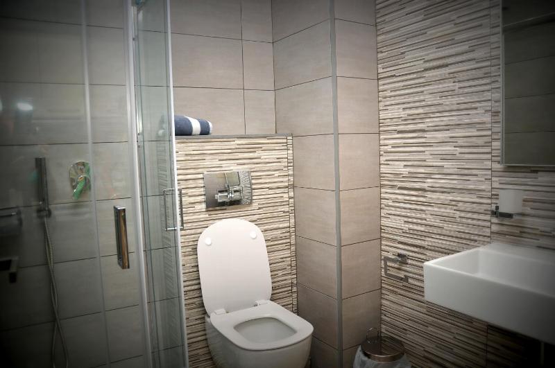 Deluxe Double Room image 2
