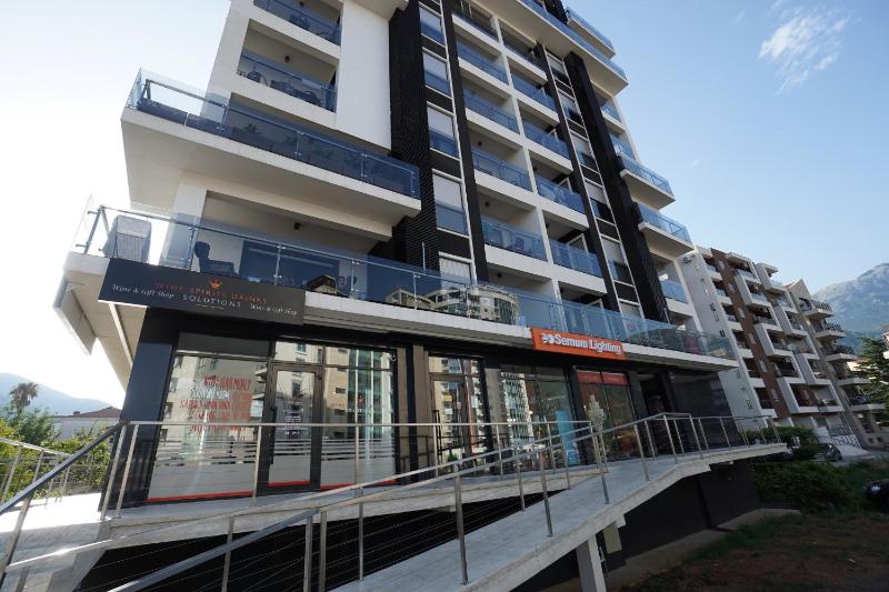 Budva Bay Breeze Apartments - image 12