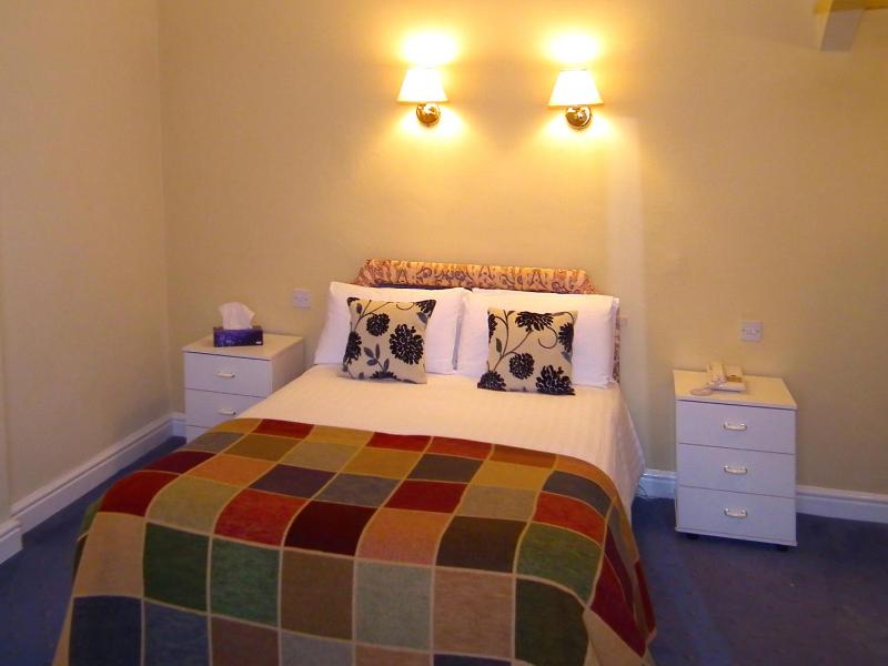 Single Room with Sea View image 3