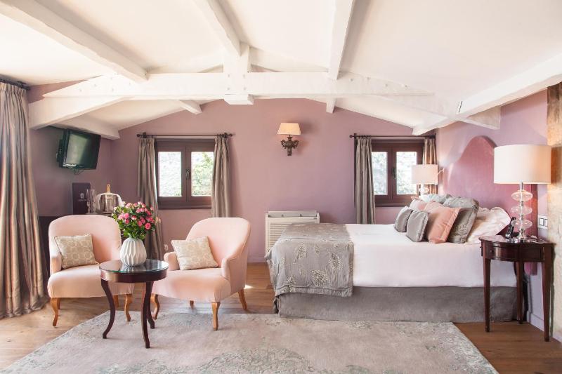 Junior Suite image 2