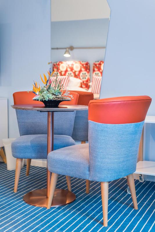 Deluxe Triple Studio image 3