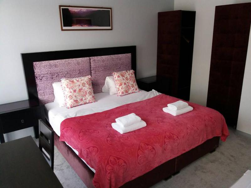 Apartment with Terrace image 3