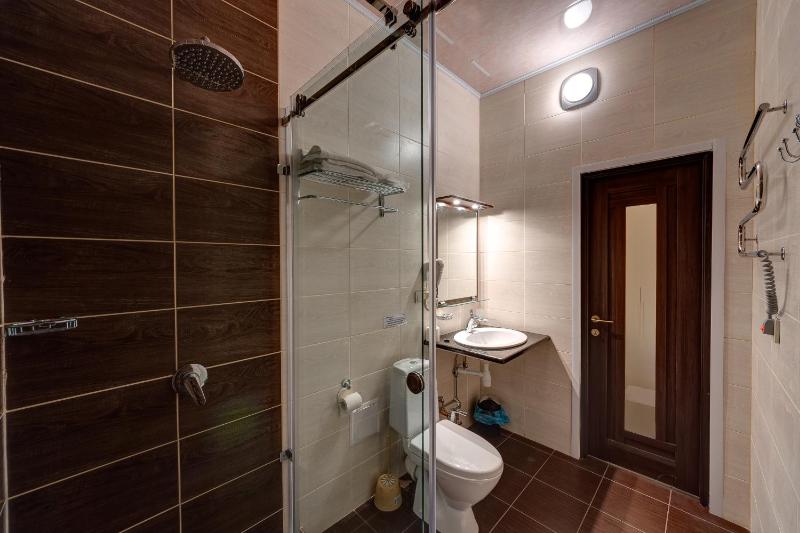 Double Room image 1
