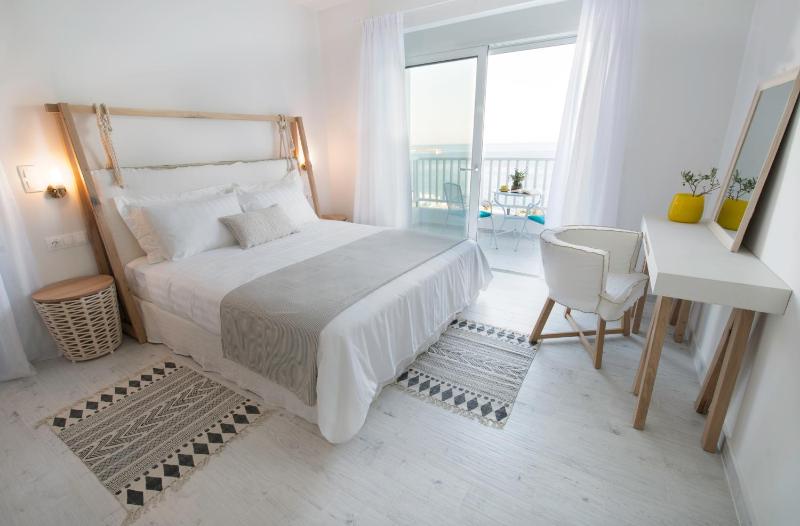Three-Bedroom Villa image 4