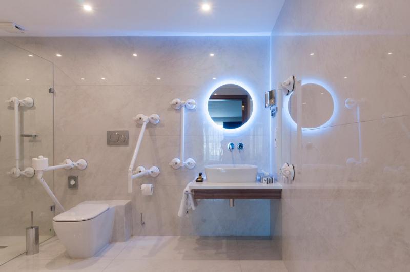 Double Room - Disability Access image 1