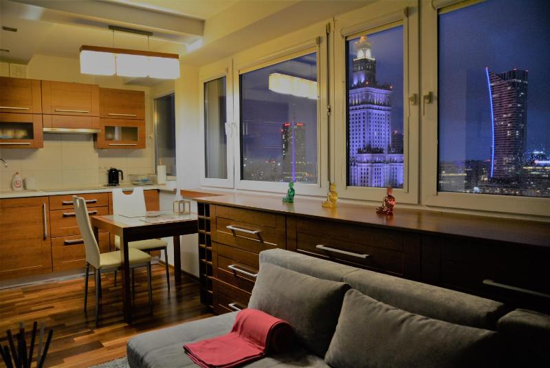 Studio Apartment with Balcony and City View - Świętokrzyska 35 20th floor image 3
