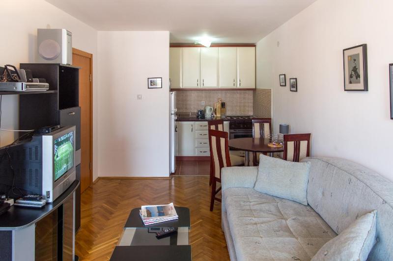 Apartment with Sea View image 3