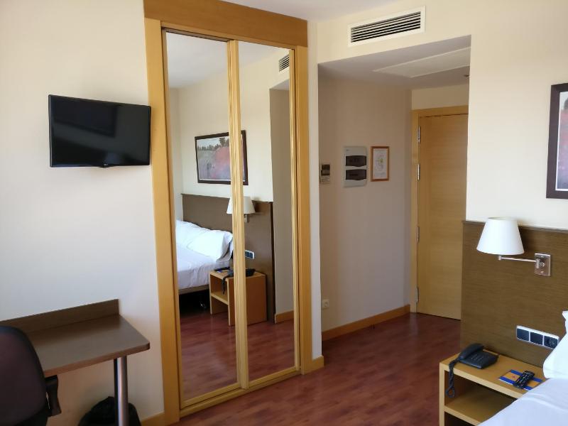 Single Room image 1
