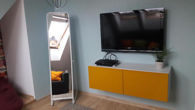 Apartament pod Śnieżką z sauną i kominkiem - image 35