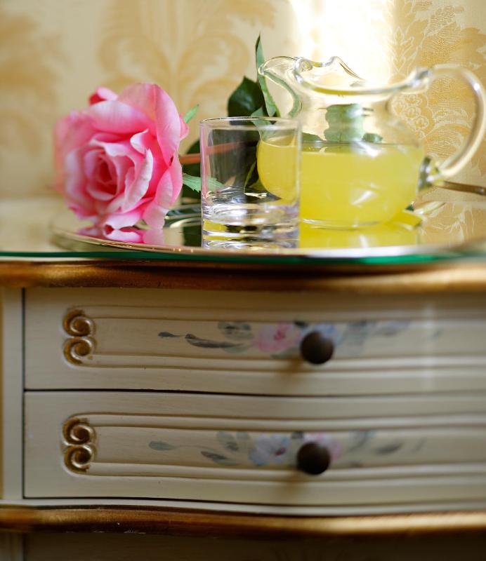 Double Room with View image 4