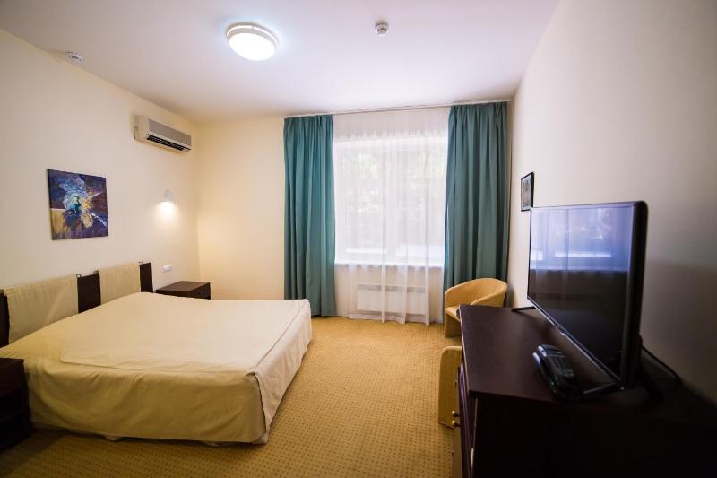 Double Room image 1