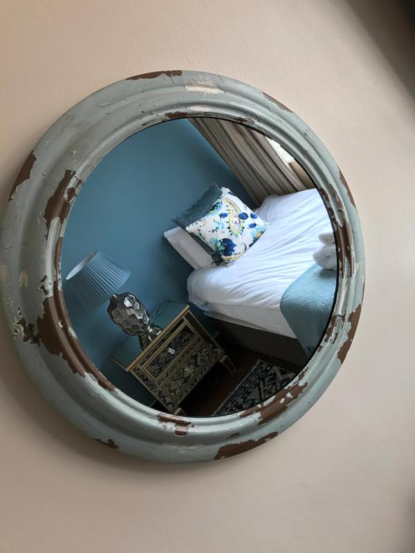 Single Room image 1