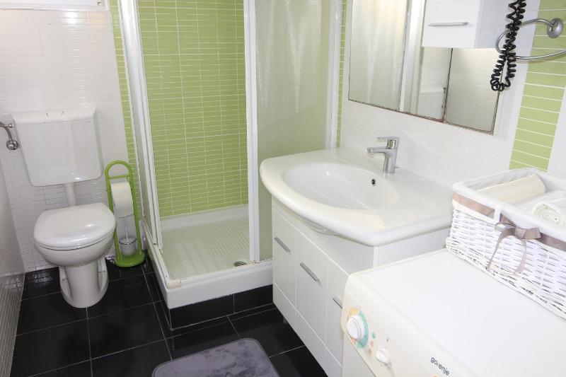 Comfort One-Bedroom Apartment with Terrace image 2