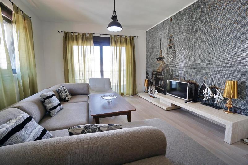 Budva Bay Breeze Apartments - image 16