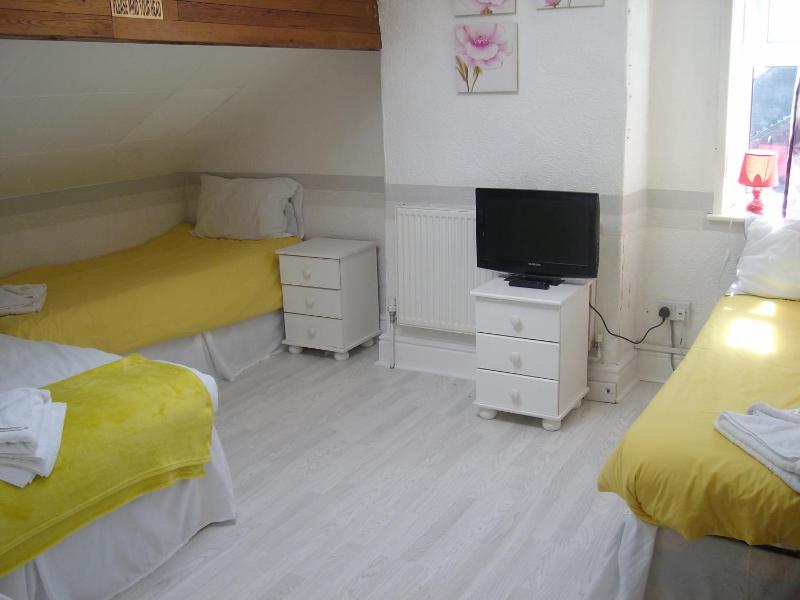 Apartment image 3