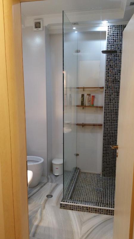 Laura's Home - image 13