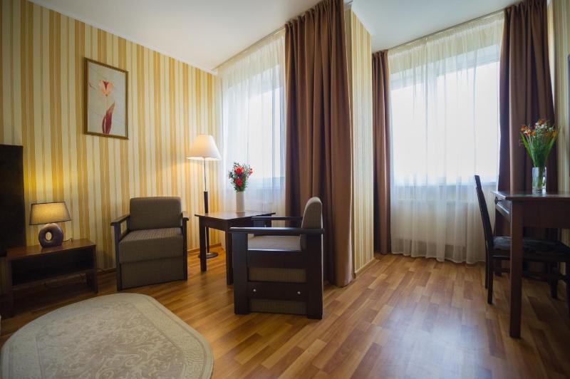 Junior Suite image 2