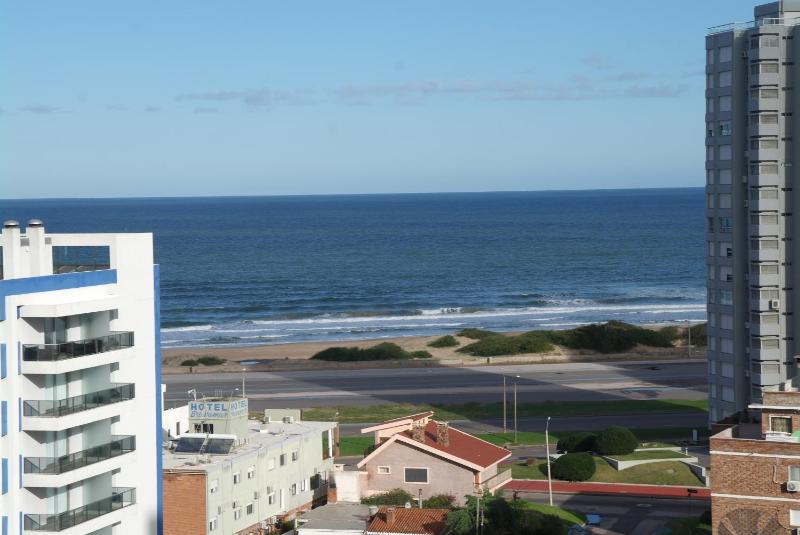 Torre Long Beach - image 13