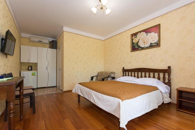 Deluxe Double or Twin Room with Balcony image 2